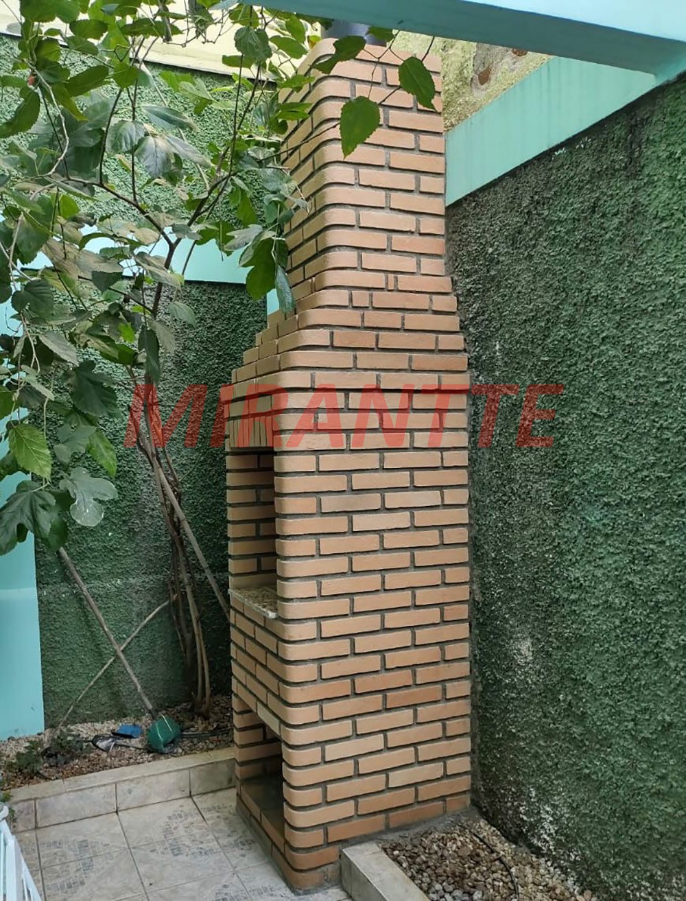 Sobrado de 180m² com 4 quartos em Santa Teresinha