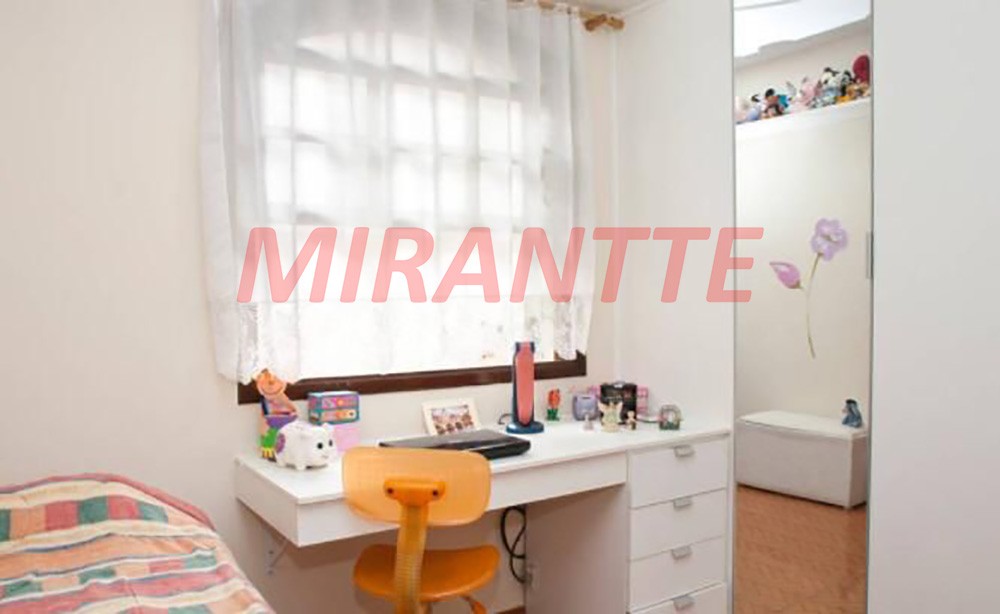Sobrado de 180m² com 4 quartos em Santa Teresinha