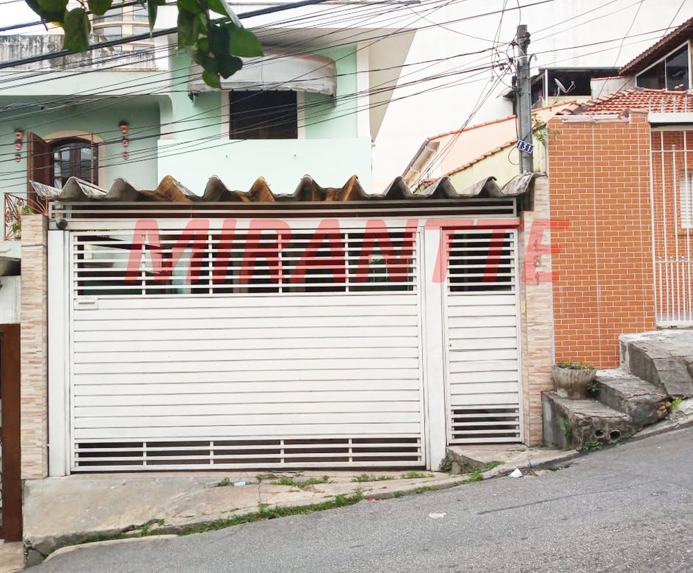 Sobrado de 180m² com 4 quartos em Santa Teresinha