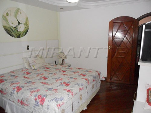 Sobrado de 476m² com 3 quartos em Vila Nova Cachoeirinha