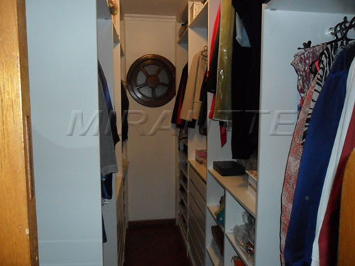 Sobrado de 476m² com 3 quartos em Vila Nova Cachoeirinha