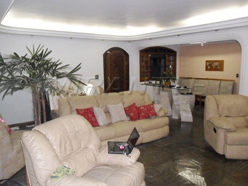 Sobrado de 476m² com 3 quartos em Vila Nova Cachoeirinha