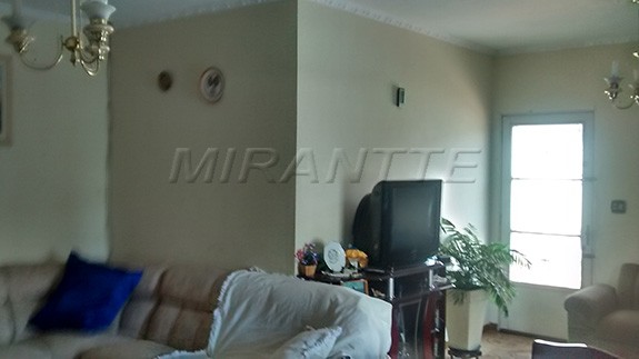 Sobrado de 13m² com 3 quartos em Imirim