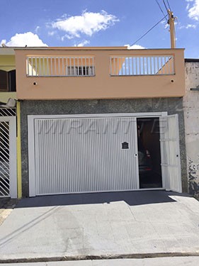 Sobrado de 148m² com 4 quartos em Vila Isolina Mazzei