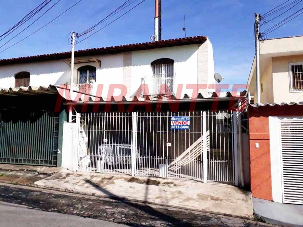Sobrado de 175m² com 3 quartos em Tremembe