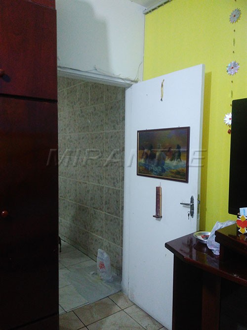 Casa terrea de 80m² com 2 quartos em Jardim Fontalis