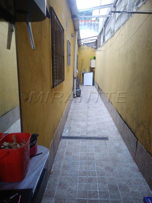Casa terrea de 80m² com 2 quartos em Jardim Fontalis