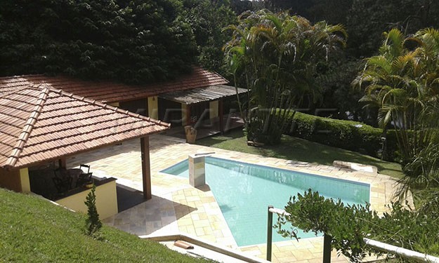 Sobrado de 400m² com 4 quartos em Centro – Mairiporã