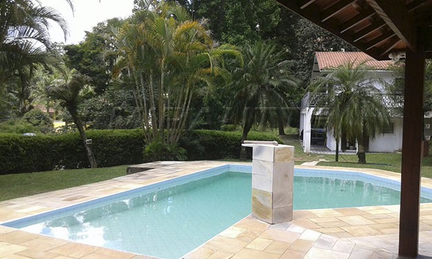Sobrado de 400m² com 4 quartos em Centro – Mairiporã