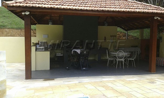 Sobrado de 400m² com 4 quartos em Centro – Mairiporã
