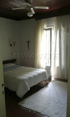 Sobrado de 400m² com 4 quartos em Centro – Mairiporã