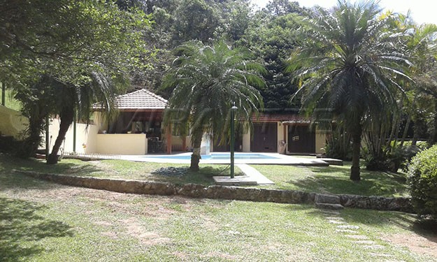 Sobrado de 400m² com 4 quartos em Centro – Mairiporã