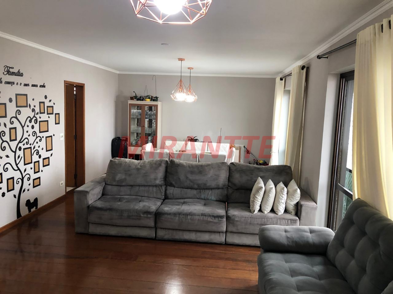 Apartamento de 170m² com 3 quartos em Santana