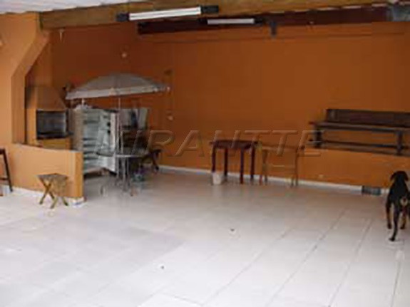 Sobrado de 160m² com 4 quartos em Santana