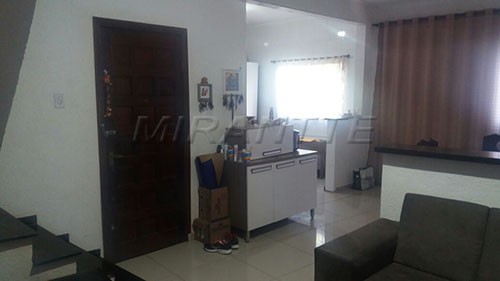 Sobrado de 240m² com 3 quartos em Furnas
