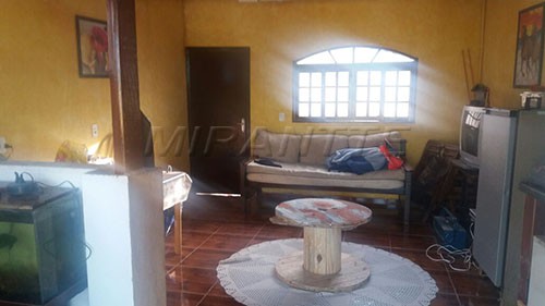 Sobrado de 240m² com 3 quartos em Furnas