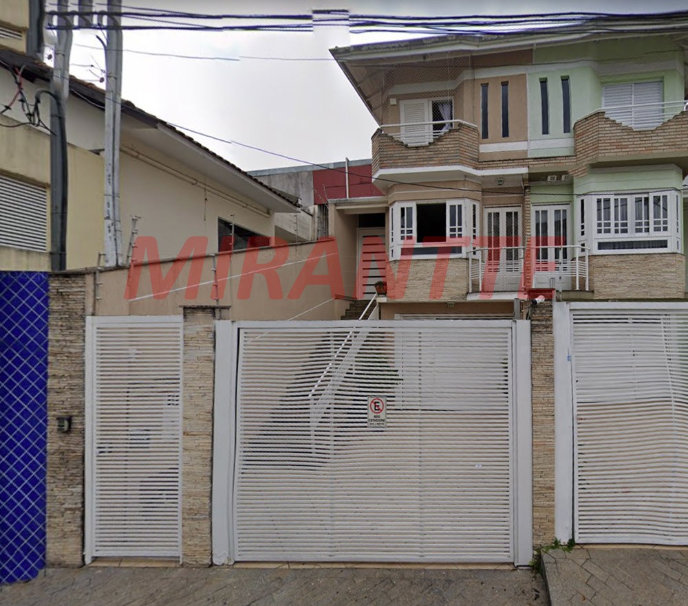 Sobrado de 560m² com 3 quartos em Santa Teresinha