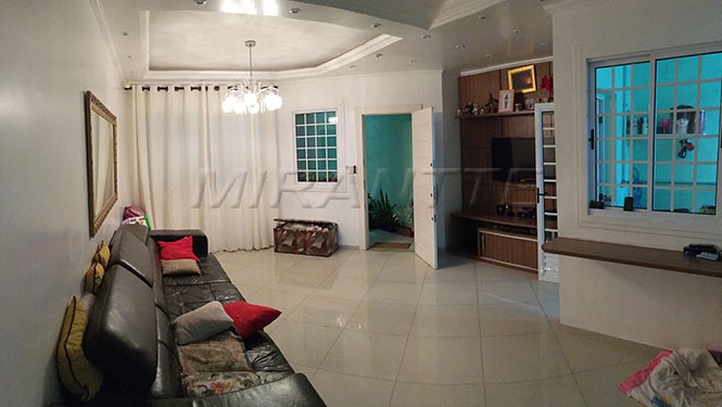 Sobrado com 3 quartos em Limão
