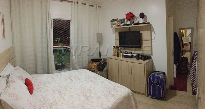 Sobrado com 3 quartos em Limão