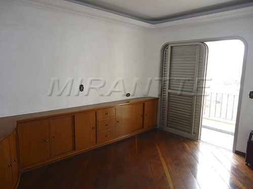 Apartamento de 190m² com 4 quartos em Santana