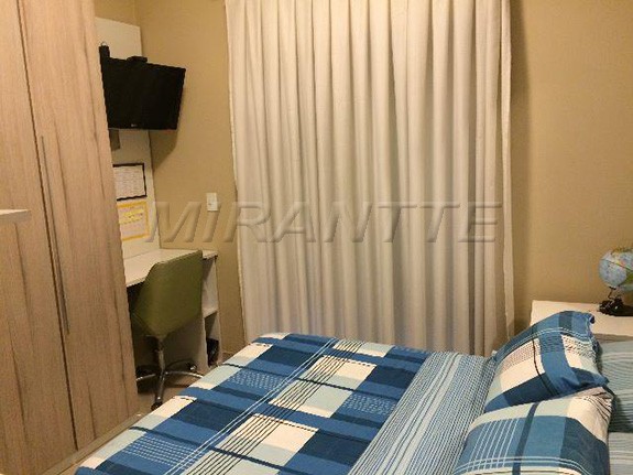 Sobrado de 2014m² com 3 quartos em Vila Carbone
