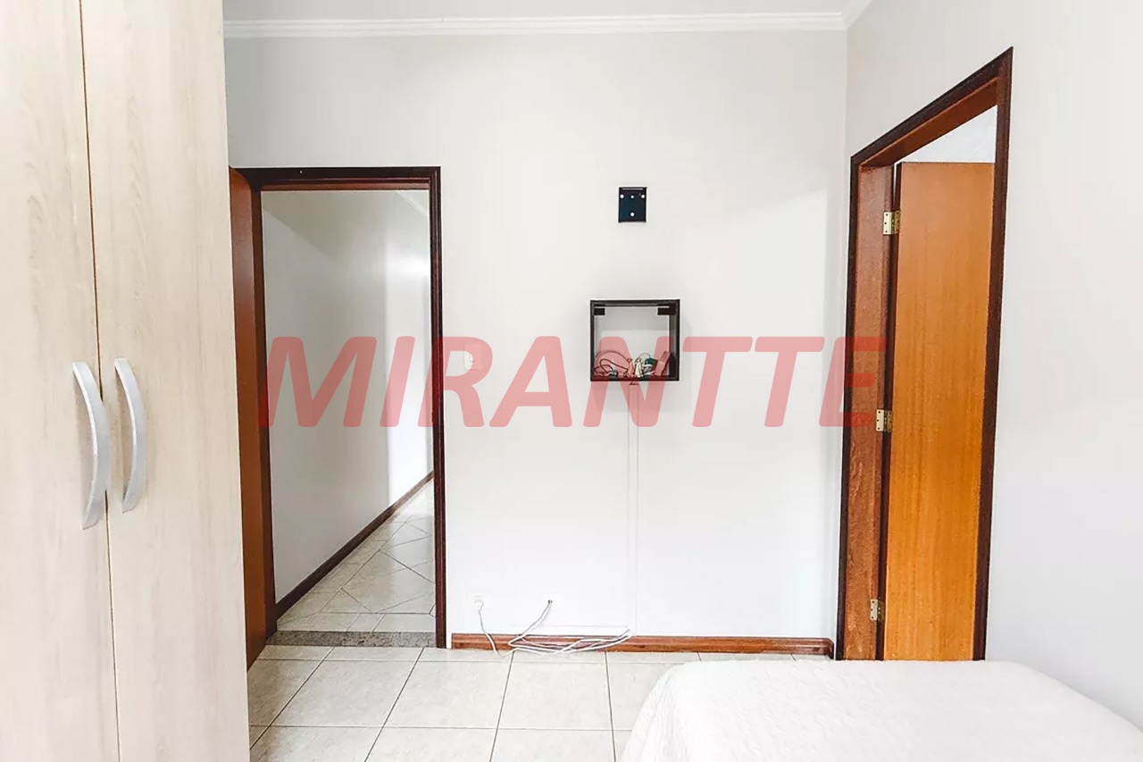 Sobrado de 230m² com 4 quartos em Imirim