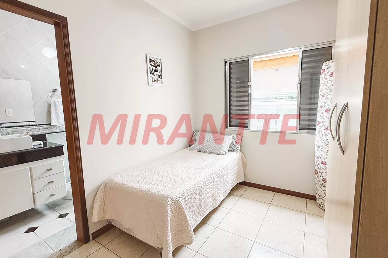 Sobrado de 230m² com 4 quartos em Imirim