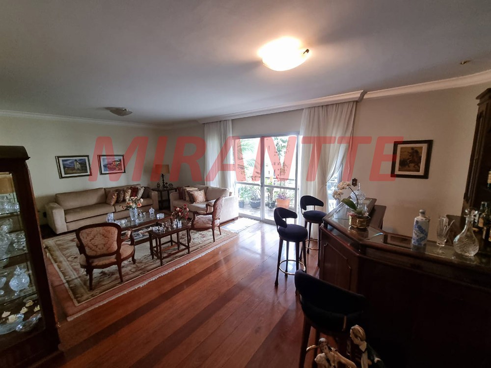 Apartamento de 292m² com 4 quartos em Santana