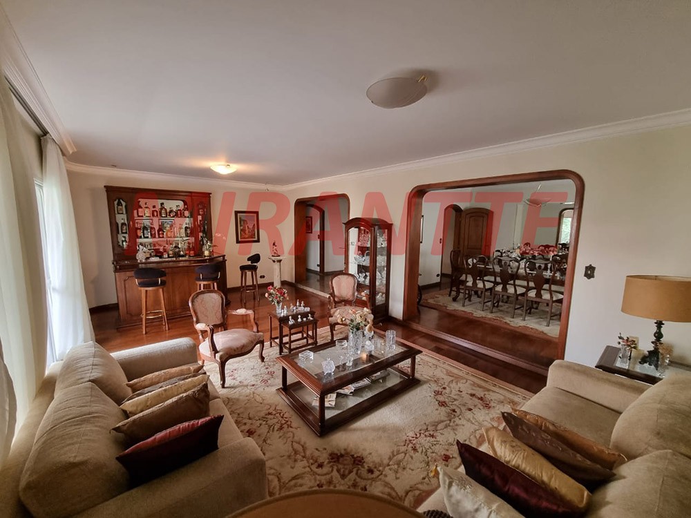 Apartamento de 292m² com 4 quartos em Santana