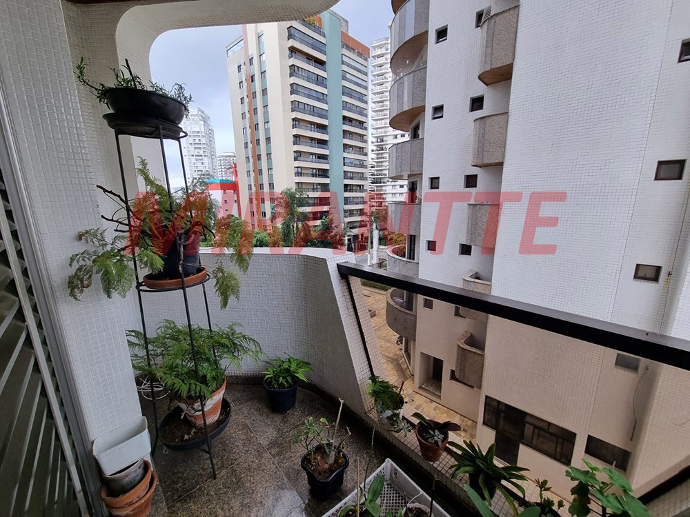 Apartamento de 292m² com 4 quartos em Santana