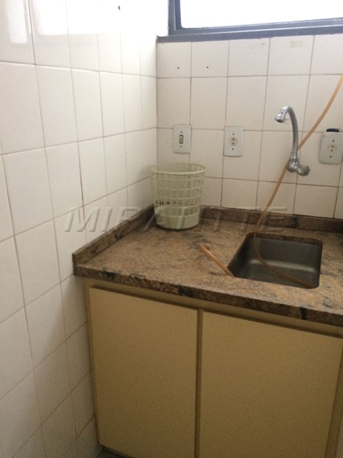 Comercial de 170m² em CENTRO