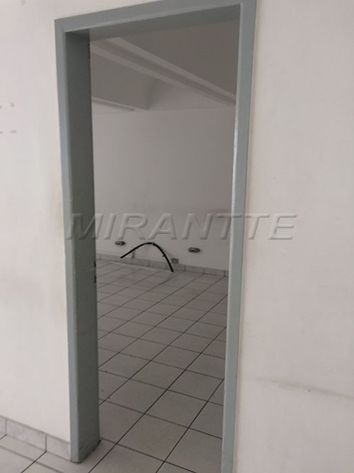 Comercial de 170m² em CENTRO