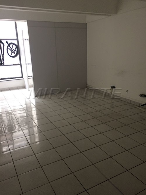 Comercial de 170m² em CENTRO