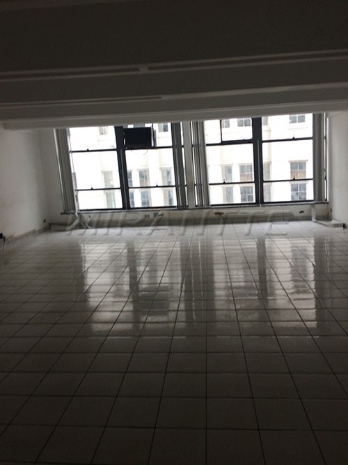 Comercial de 170m² em CENTRO