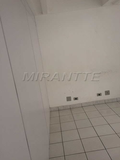 Comercial de 170m² em CENTRO