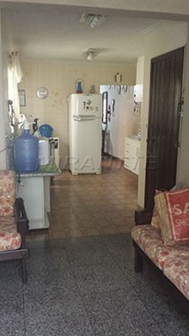Sobrado de 200m² com 4 quartos em Vila Mazzei