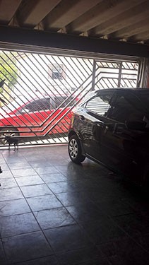 Sobrado de 200m² com 4 quartos em Vila Mazzei