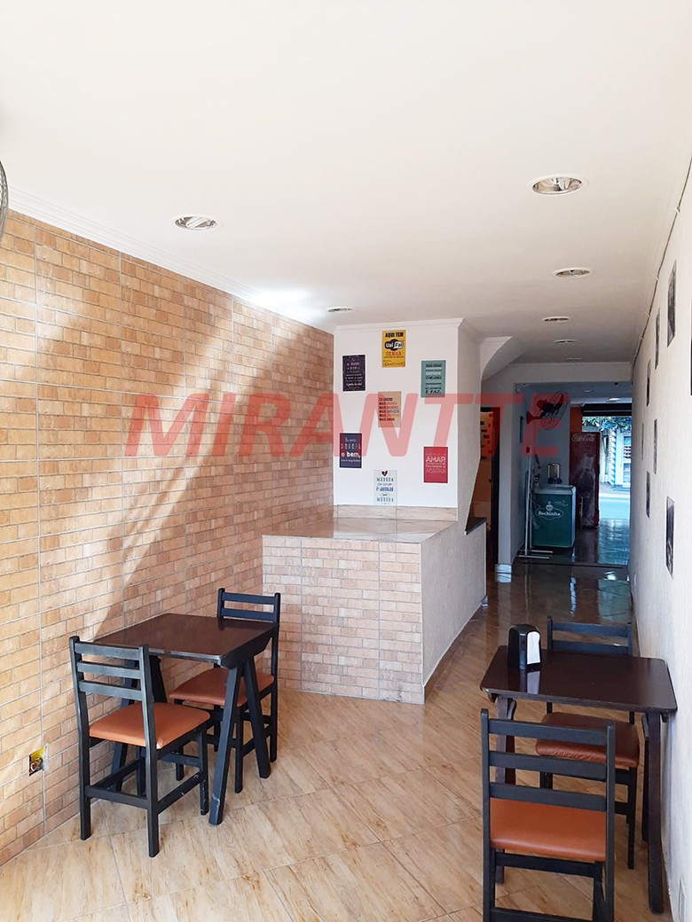 Comercial de 207m² em Santana