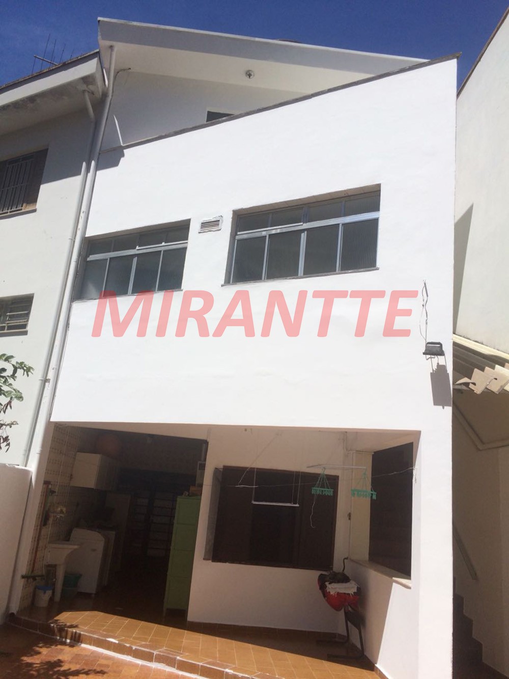 Sobrado de 285m² com 3 quartos em Santana