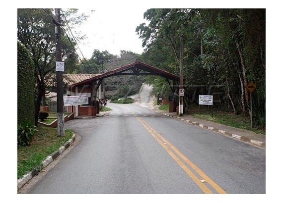 Terreno de 1516m² em Serra Da Cantareira