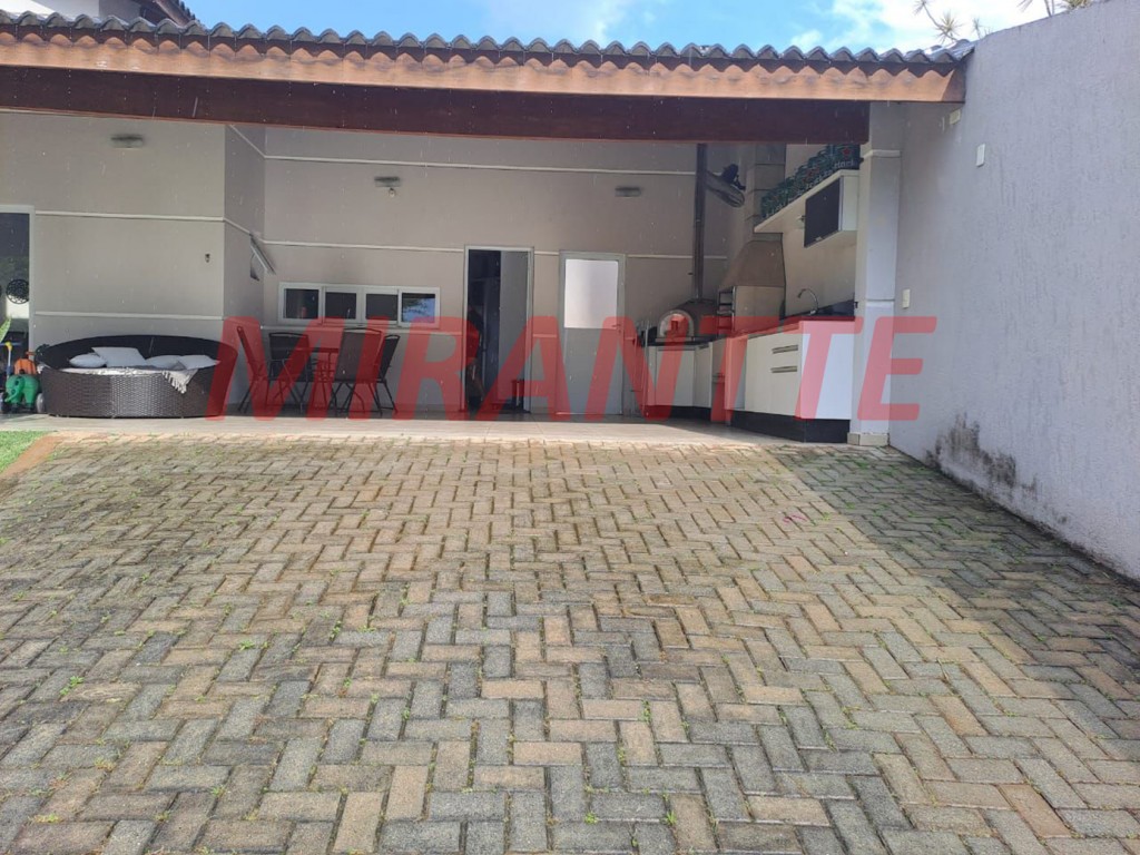 Sobrado de 313m² com 3 quartos em Centro – Mairiporã