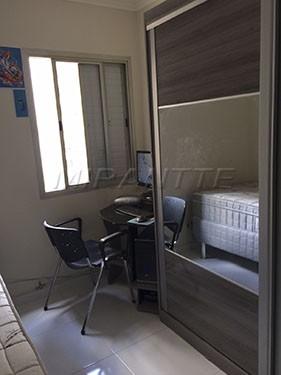 Apartamento de 49m² com 2 quartos em Santa Teresinha
