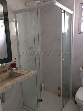 Apartamento de 49m² com 2 quartos em Santa Teresinha