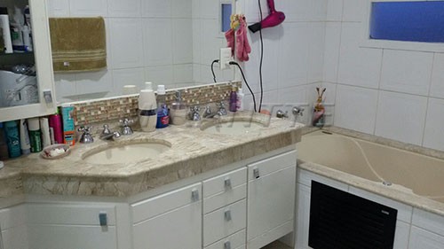 Apartamento de 189m² com 3 quartos em CENTRO