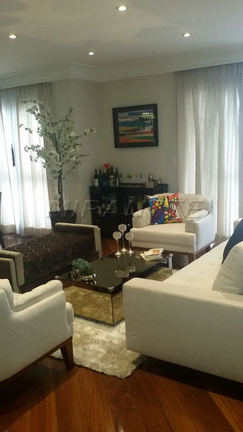 Apartamento de 189m² com 3 quartos em CENTRO