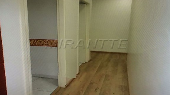 Comercial de 200m² em Parque Peruche