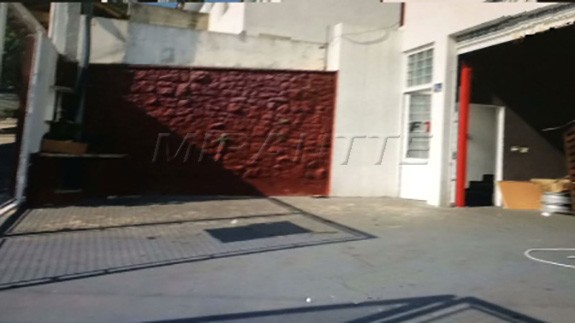 Comercial de 200m² em Parque Peruche