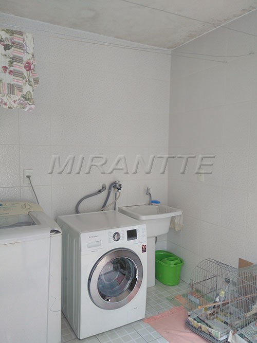 Sobrado de 200m² com 3 quartos em Brasilândia