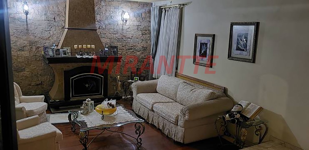 Casa terrea de 303m² com 4 quartos em Horto Florestal