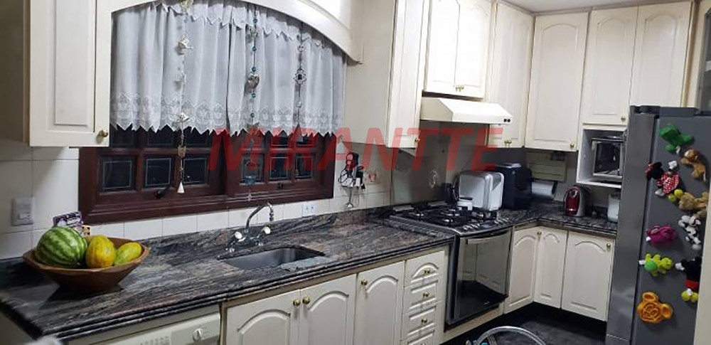 Casa terrea de 303m² com 4 quartos em Horto Florestal